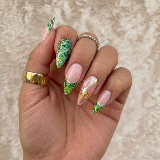 Customized Press On Nail Art, Green